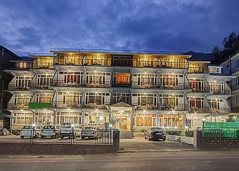Himachal Pradesh Manali Hotel Exterior