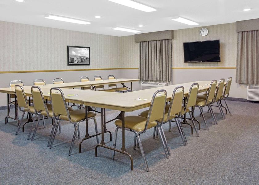 Manitoba Portage La Prairie Meeting Room