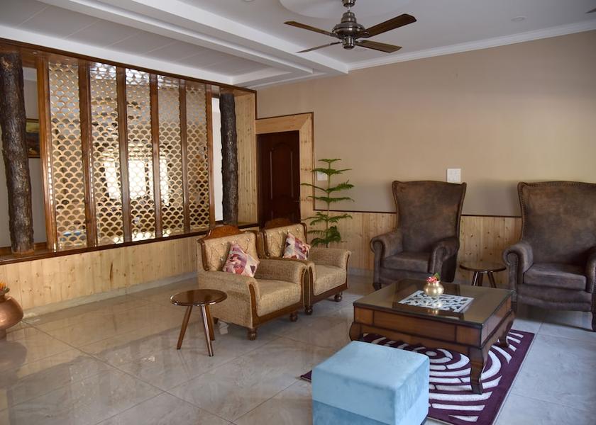 Himachal Pradesh Palampur Lobby sitting area