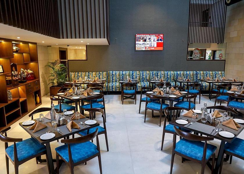 Maharashtra Pune Food & Dining
