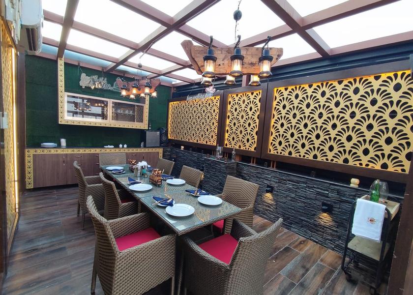 Uttar Pradesh Noida Food & Dining