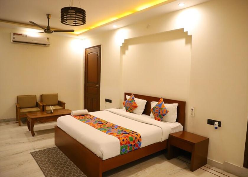 Uttar Pradesh Noida Deluxe Room 