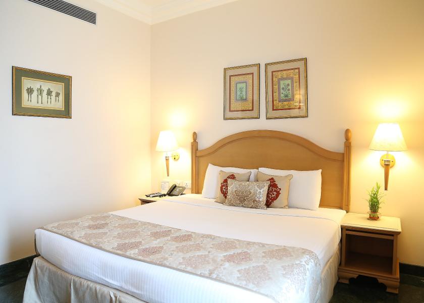 Uttar Pradesh Noida Suite Room-Master Bed