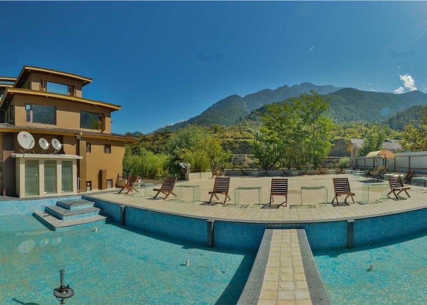 Jammu and Kashmir Pahalgam Pool