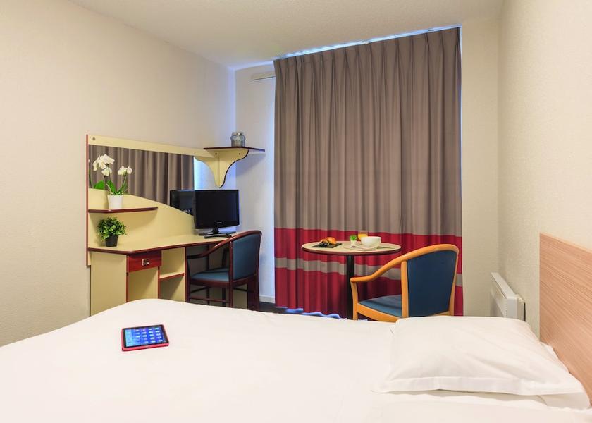 Pays de la Loire Nantes Room