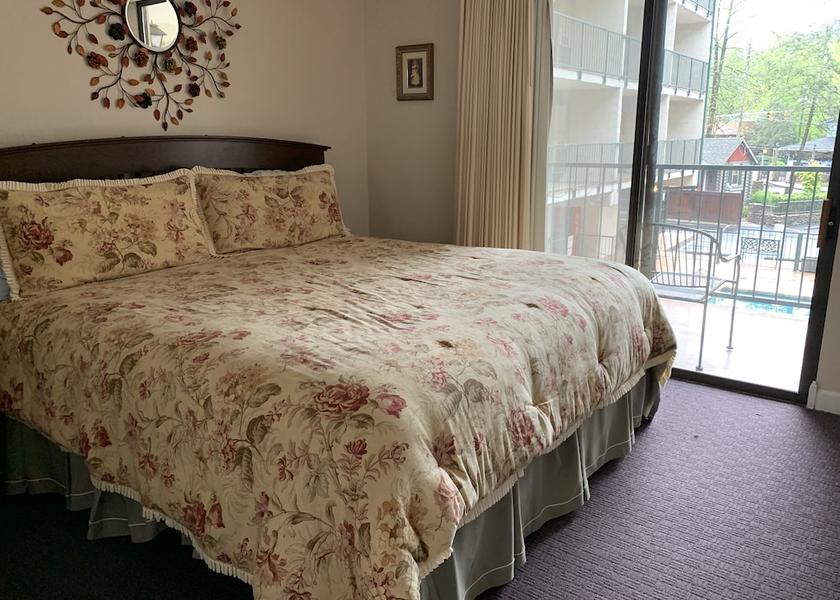 Tennessee Gatlinburg Room