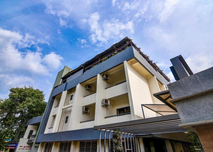 Maharashtra Satara Hotel Exterior