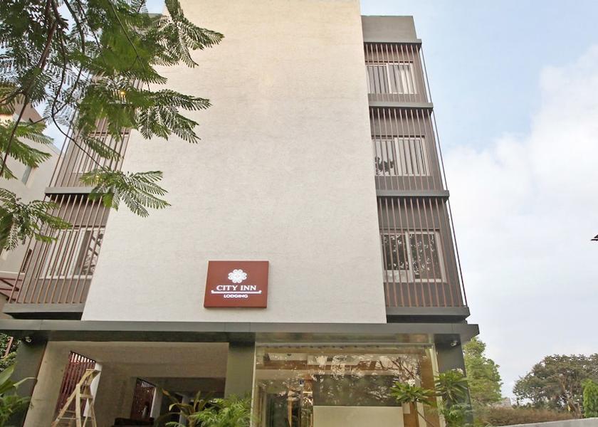 Maharashtra Satara Front of property