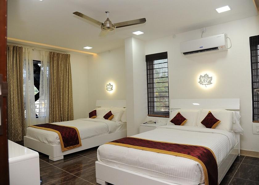 Karnataka Chikkamagaluru 4 Beded Family Room