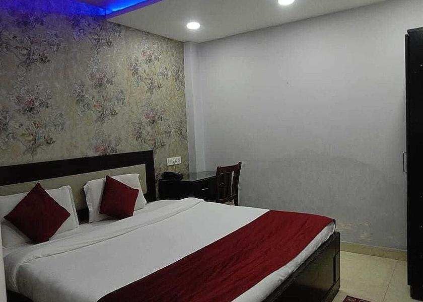 Uttar Pradesh Varanasi Superior Room