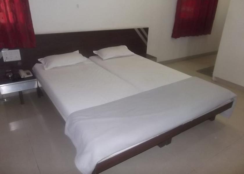 Maharashtra Ranjangaon Room