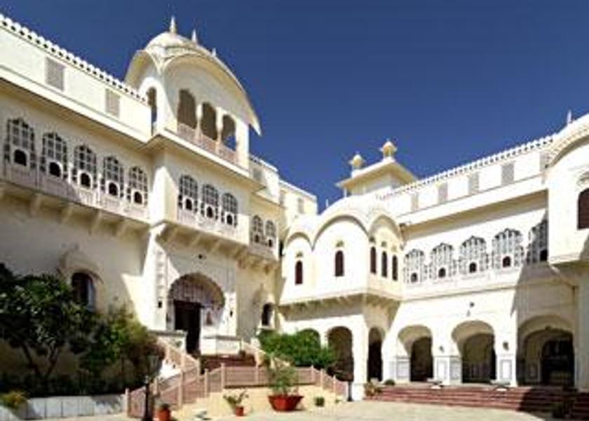 Rajasthan Alsisar Hotel Exterior