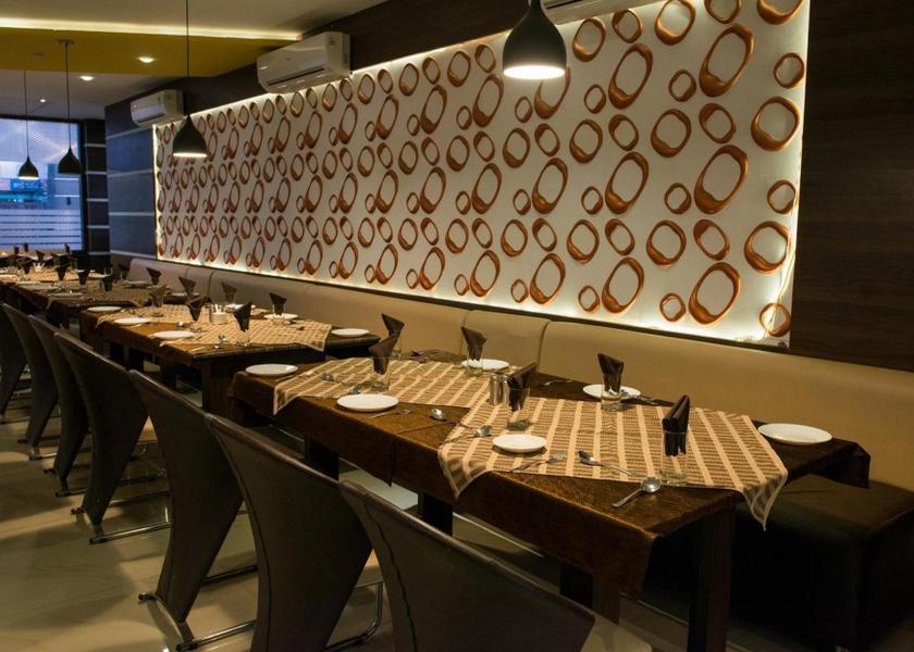 Madhya Pradesh Ratlam Food & Dining