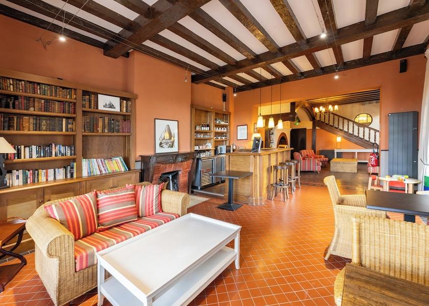 Nouvelle-Aquitaine Ciboure Lobby sitting area