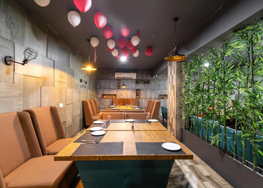 Gujarat Surat Food & Dining