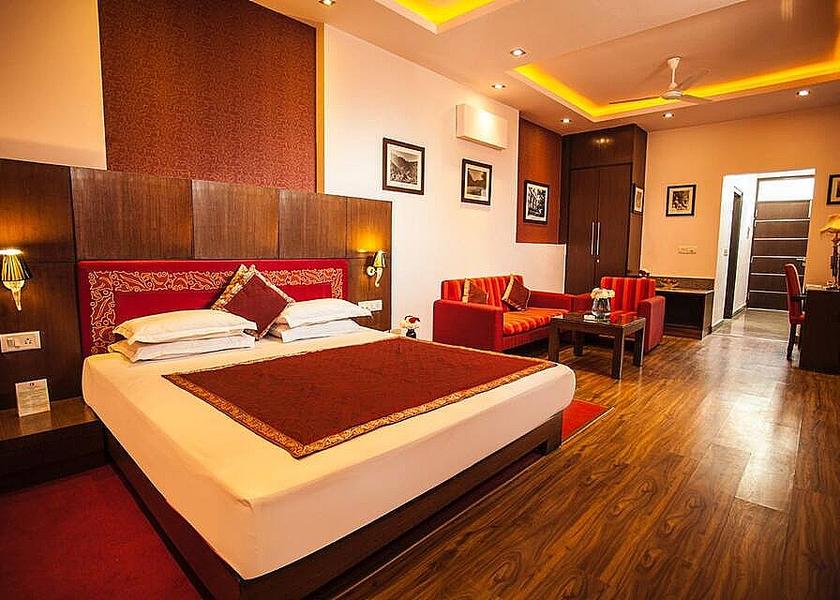 Himachal Pradesh Shimla Charming Executive Room