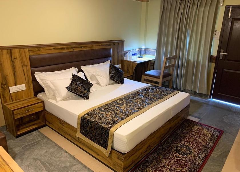 Himachal Pradesh Mashobra Room