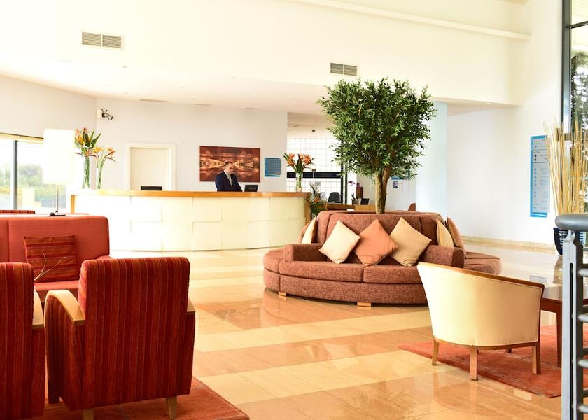 Faro Portimão Reception