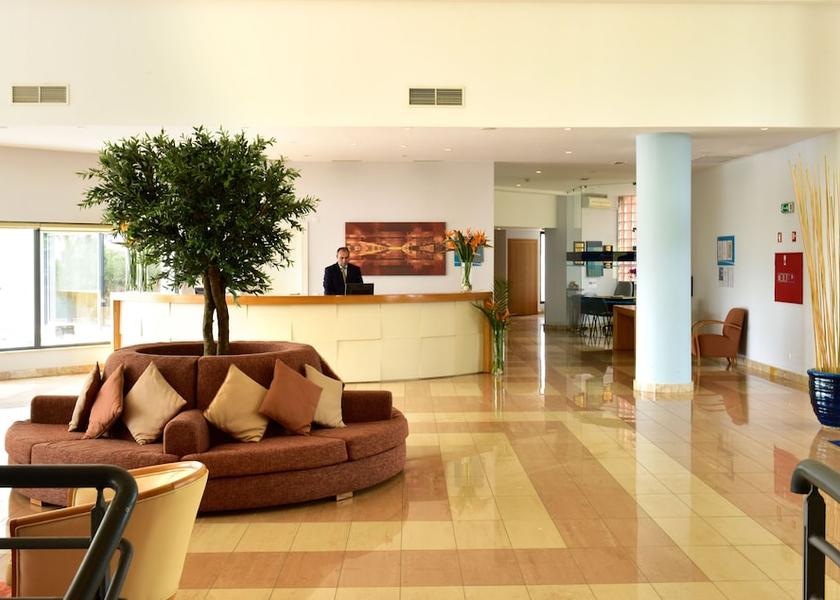 Faro Portimão Lobby