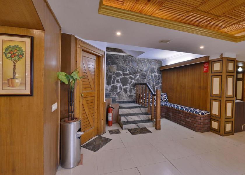 Himachal Pradesh Naldehra Public Areas
