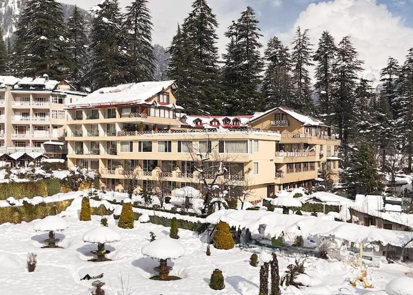 Himachal Pradesh Manali Hotel Exterior