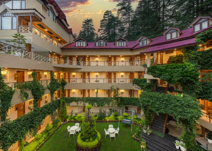 Himachal Pradesh Manali Hotel Exterior