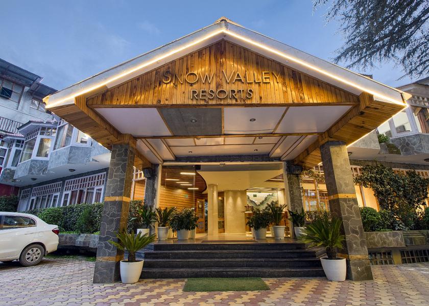 Himachal Pradesh Manali Hotel Exterior