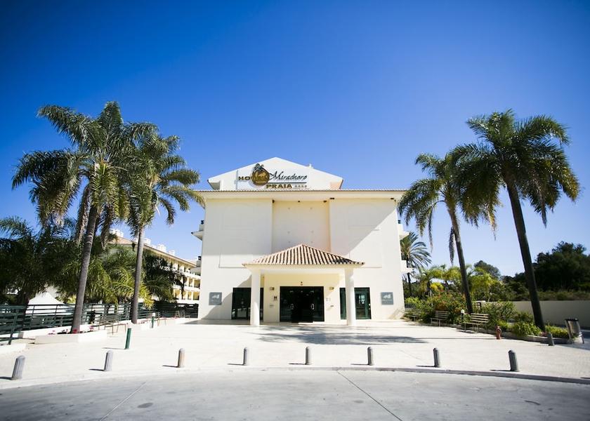 Faro Lagoa Front of property