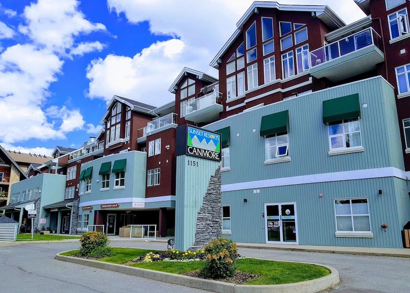 Alberta Canmore Property entrance