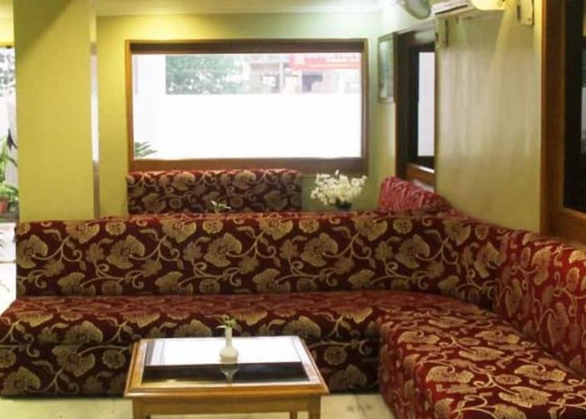 Bihar Bodh Gaya sitting area