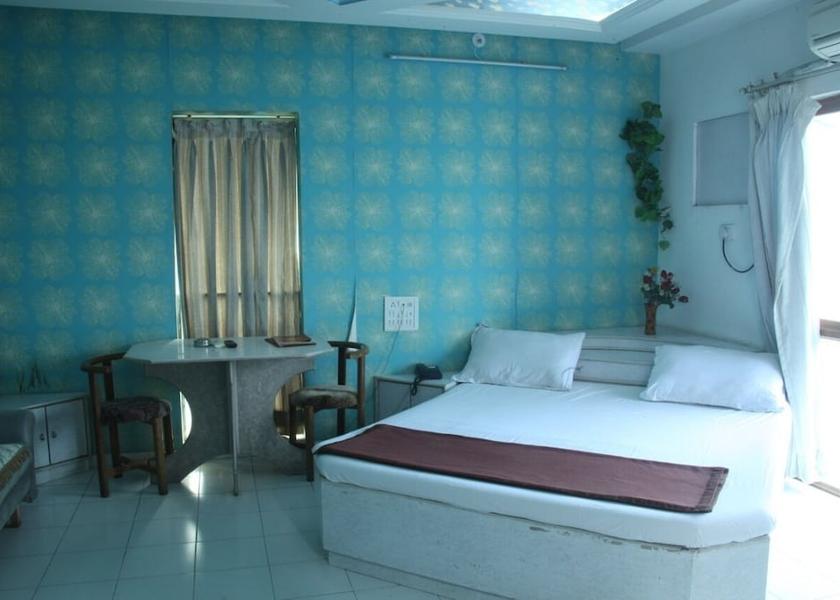 Gujarat Rajkot Room