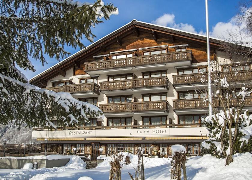 Graubuenden Klosters-Serneus Facade