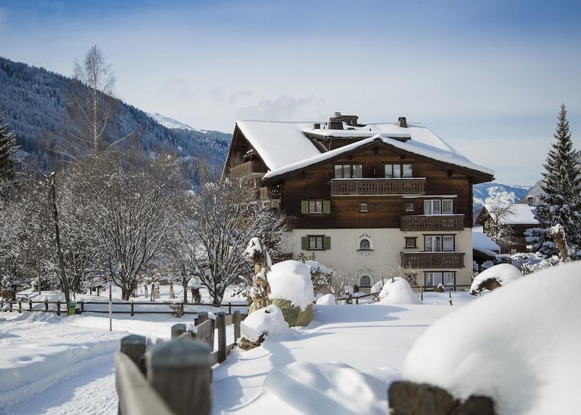 Graubuenden Klosters-Serneus Facade