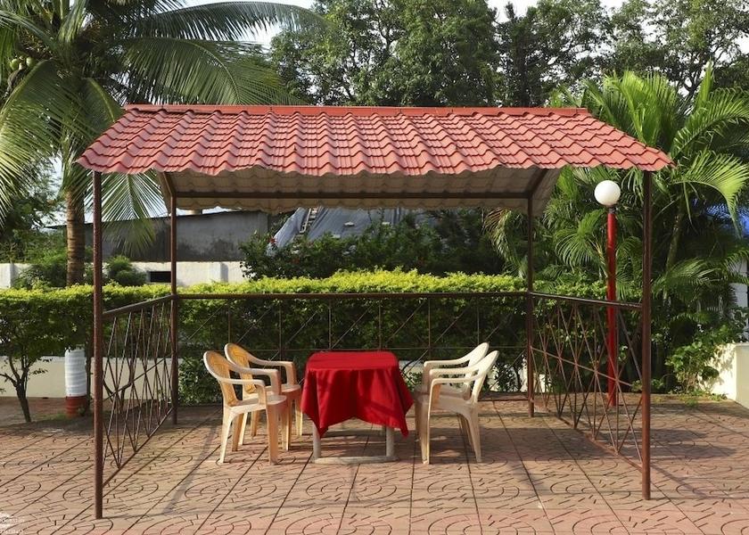 Gujarat Alipor Outdoor dining