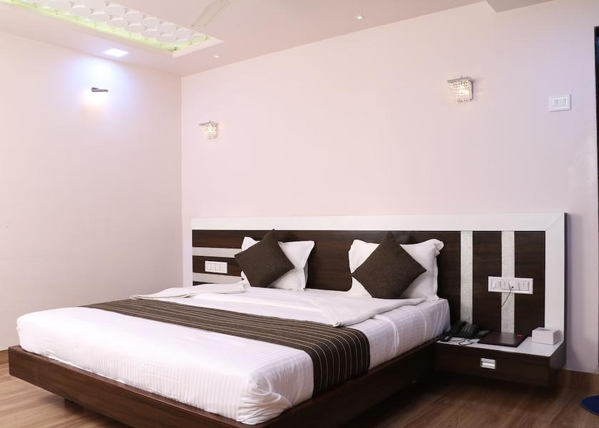 Maharashtra Thane Room