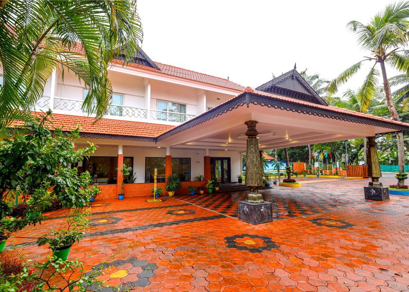 Kerala Kumarakom Hotel Exterior