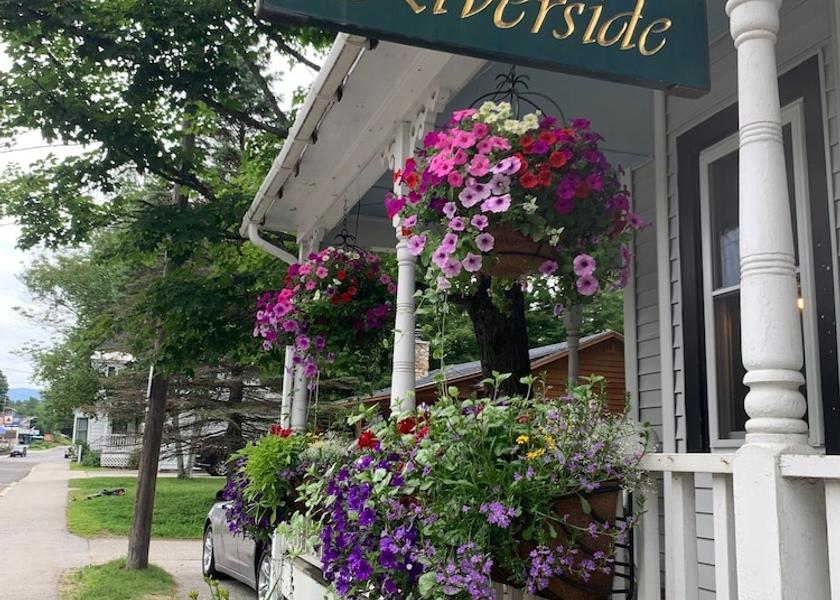 New Hampshire North Woodstock Exterior Detail