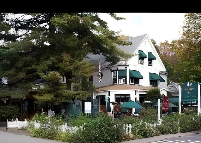 New Hampshire North Woodstock Hotel Exterior