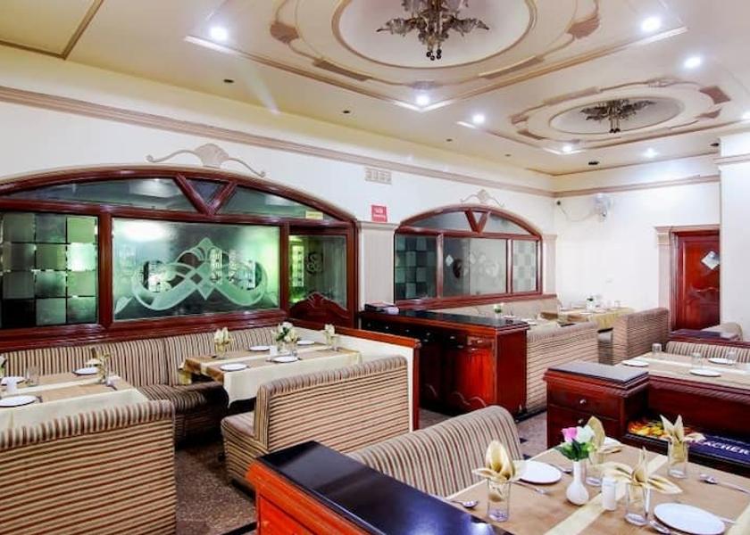 Maharashtra Pune Restaurant