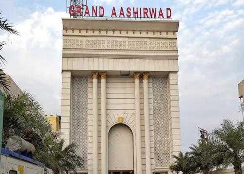 Uttar Pradesh Ghaziabad Facade