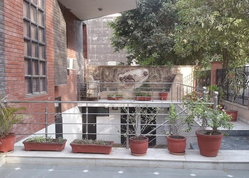 Uttar Pradesh Noida Facade
