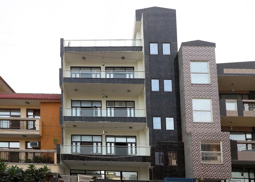 Uttar Pradesh Noida Facade