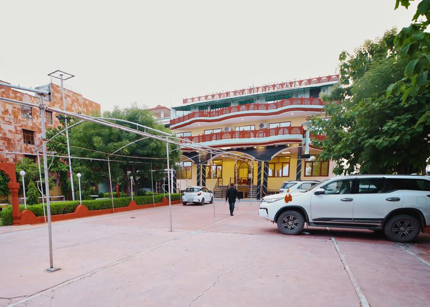 Rajasthan Dholpur Hotel Exterior
