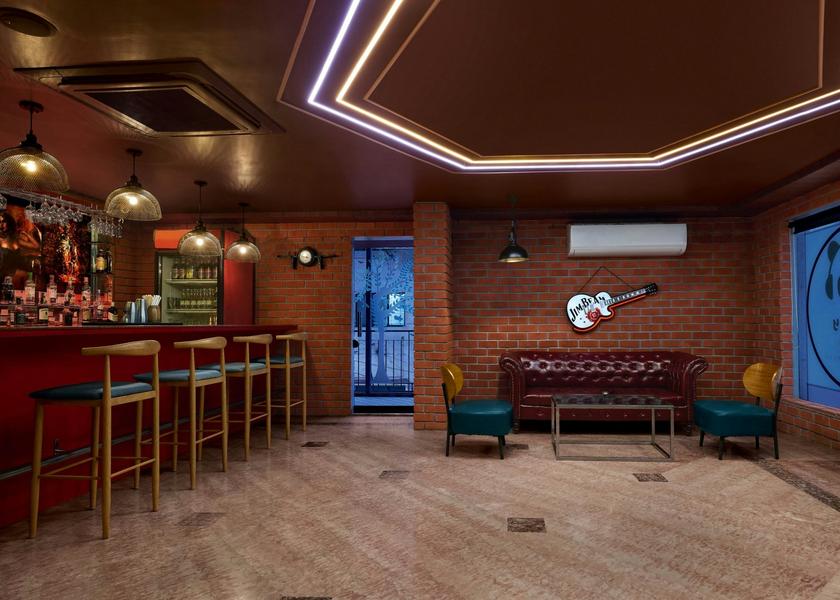 Karnataka Hubli Bar - Thirsty Panda