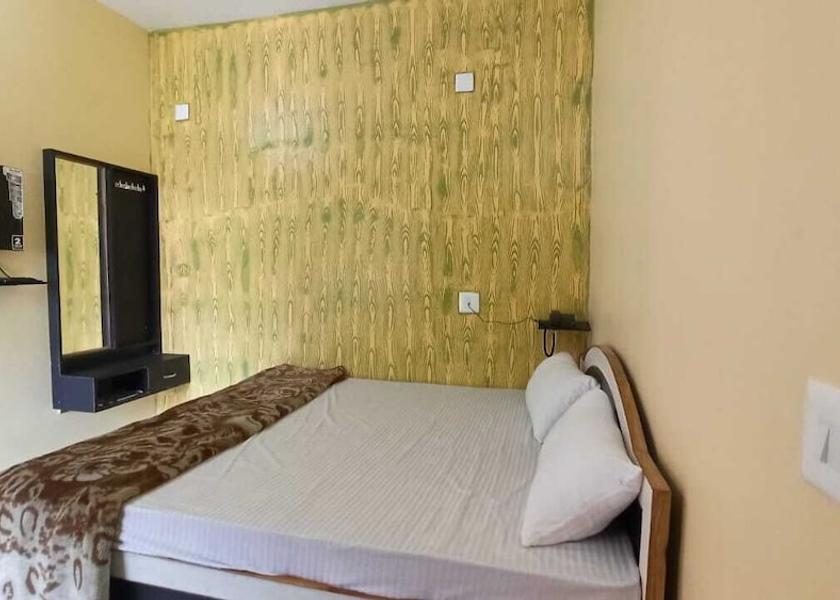 Bihar Rajgir Room