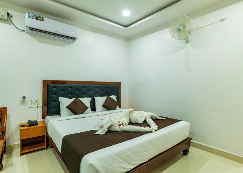 Karnataka Bylakuppe Deluxe Room AC