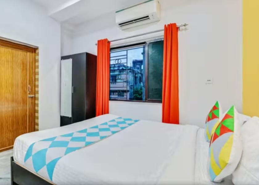 West Bengal Howrah Deluxe Double Bed Room