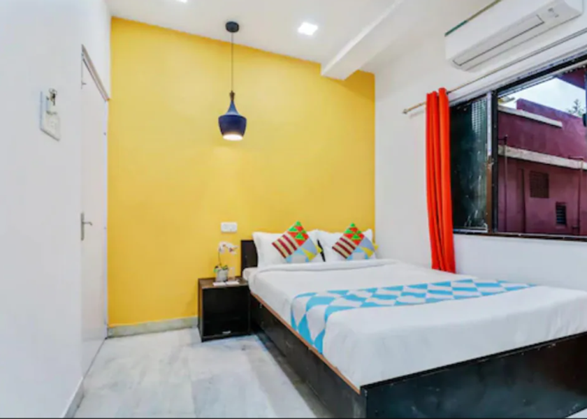 West Bengal Howrah Deluxe Double Bed Room
