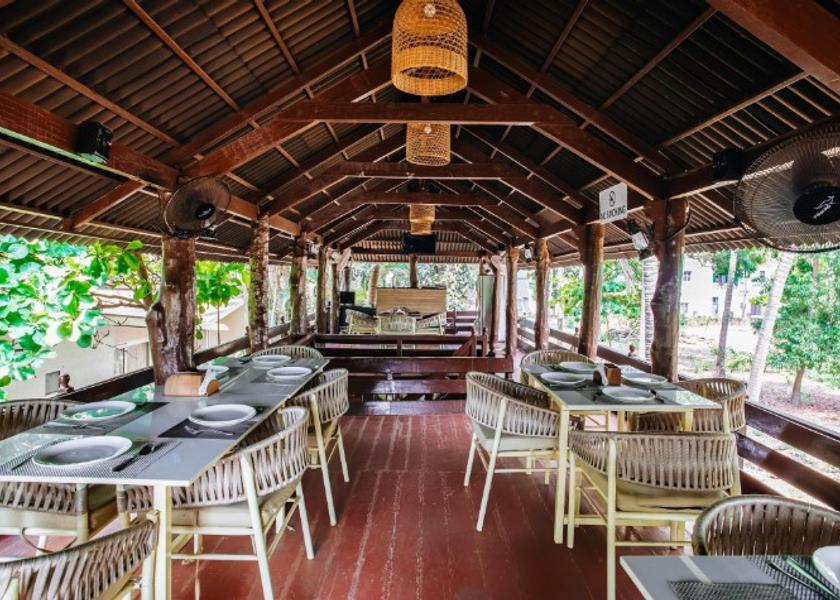 Goa Morjim Food & Dining