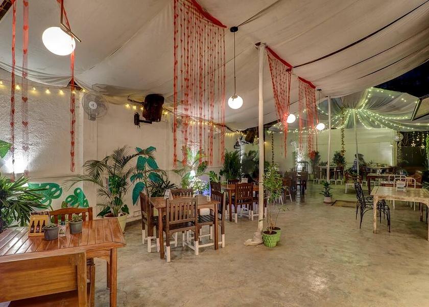 Maharashtra Pune Food & Dining